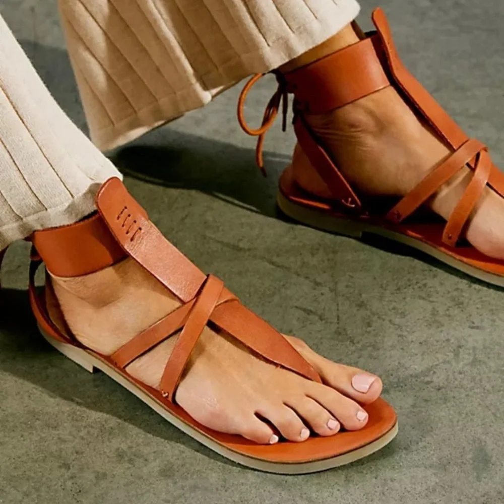 SOLD l 39 Vacation Day Leather Wrap Lace-Up Ankle Gladiator Thong Sandals - Picture 2 of 5